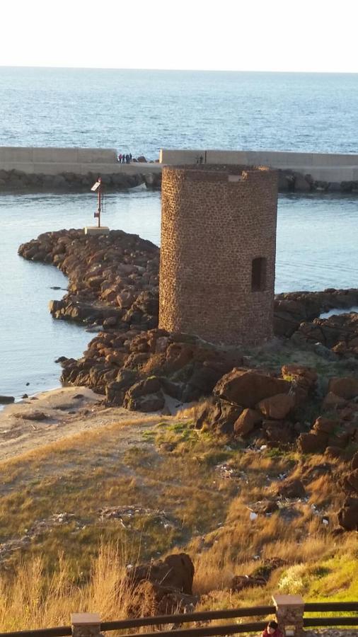 La Tartaruga Spiaggiata - Bilocale Centrale A Pochi Metri Dalla Spiaggia Castelsardo Exteriér fotografie