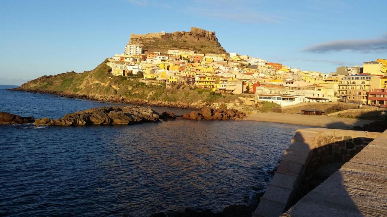 La Tartaruga Spiaggiata - Bilocale Centrale A Pochi Metri Dalla Spiaggia Castelsardo Exteriér fotografie